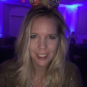 Meet your Posher, Leigh